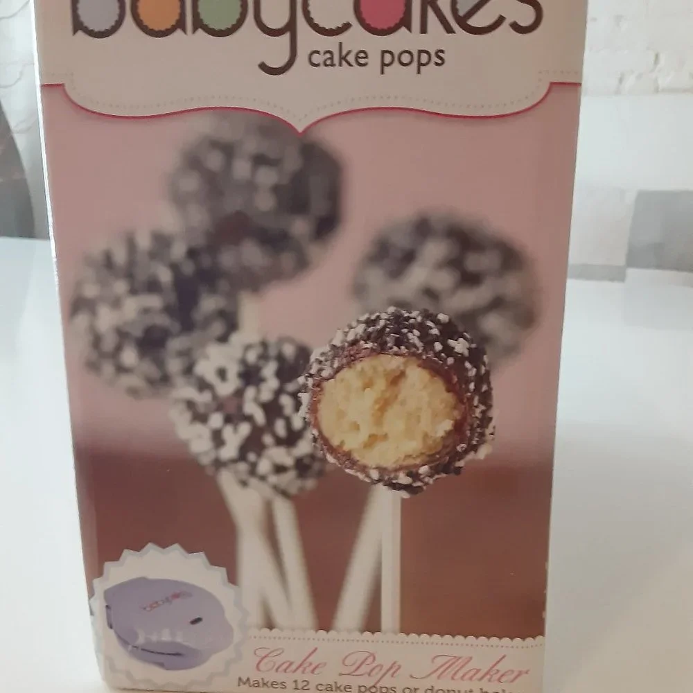 Babycakes Cake Pop Maker- NEW